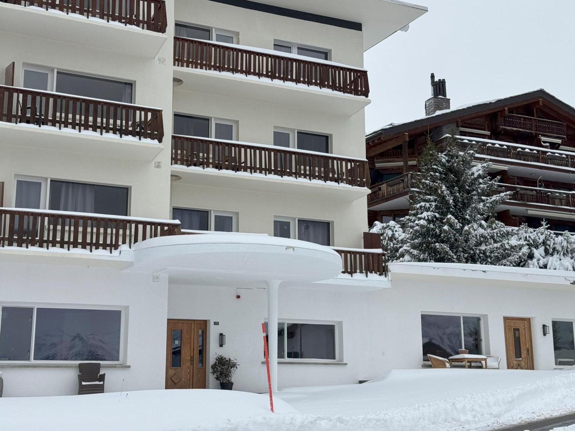 Crans Montana Suites エクステリア 写真