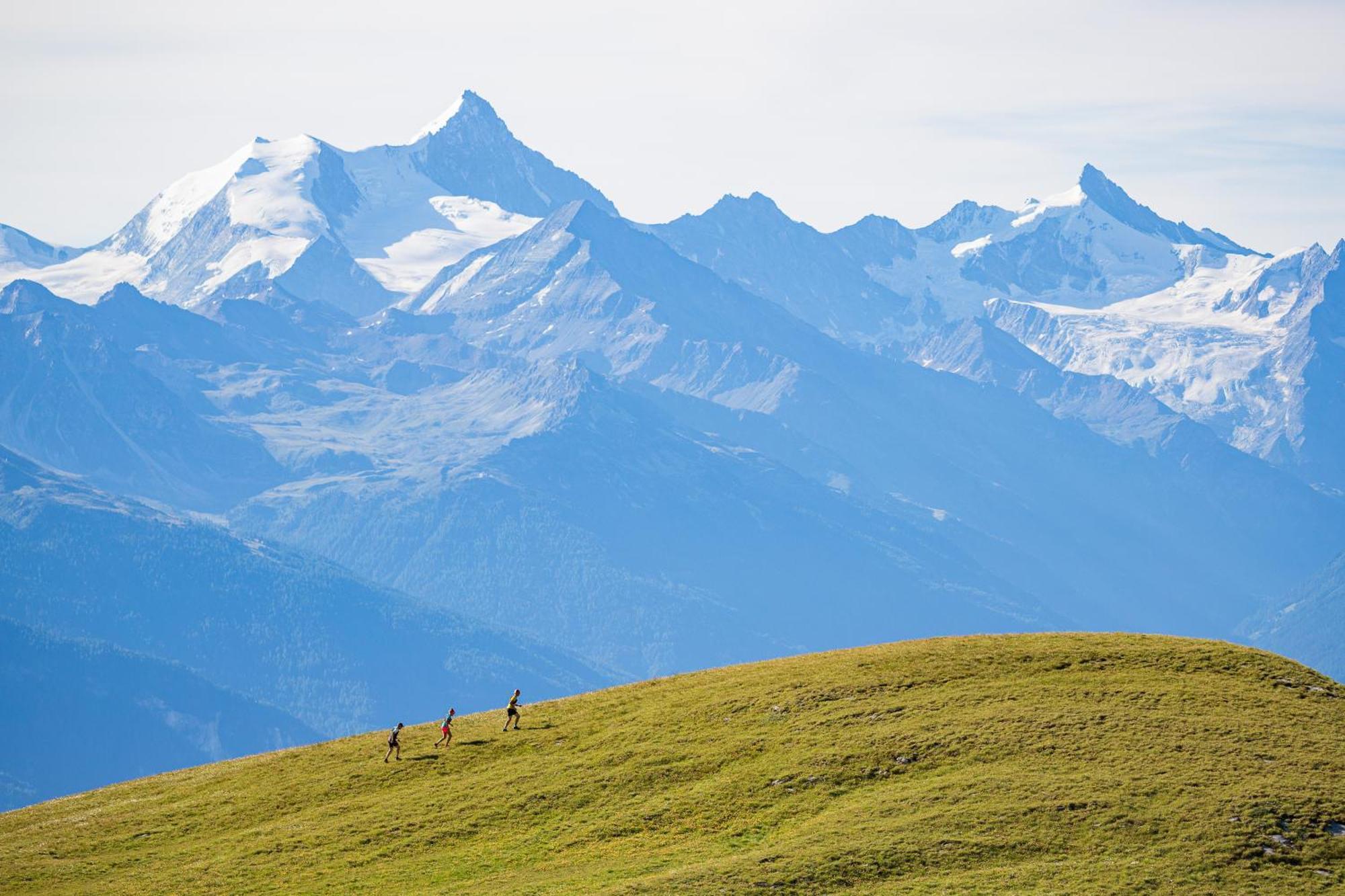 Crans Montana Suites エクステリア 写真